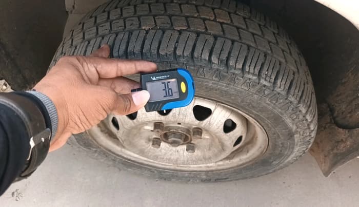 2015 Tata Indica EV2 LS, Diesel, Manual, 1,23,271 km, tyre
