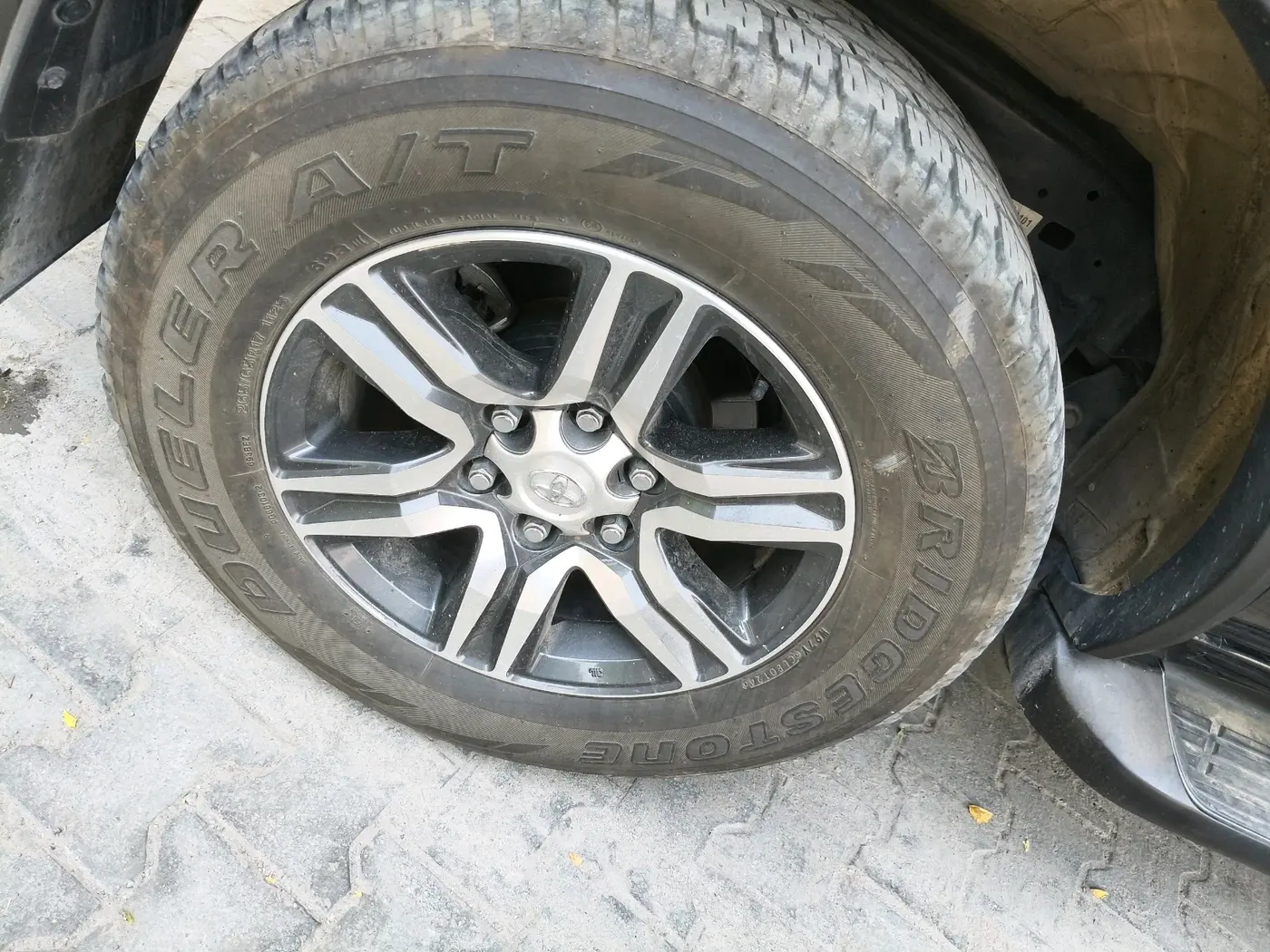 2024 Toyota Fortuner 4X2 MT 2.8 DIESEL, Diesel, Manual, 45,852 km, tyre