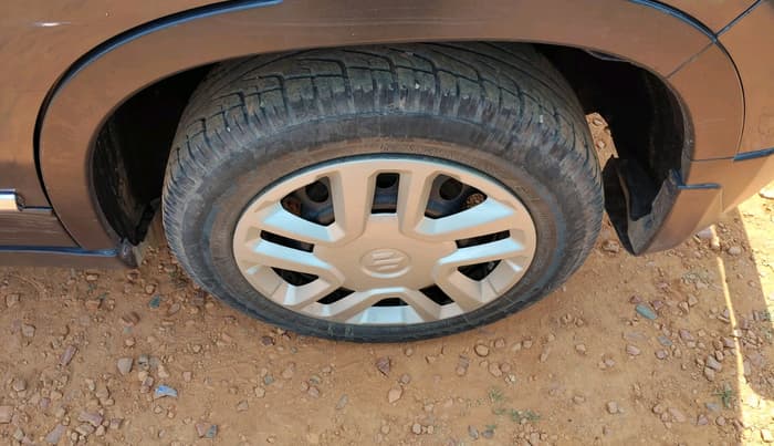 2016 Maruti Vitara Brezza LDI (O), Diesel, Manual, 65,705 km, tyre