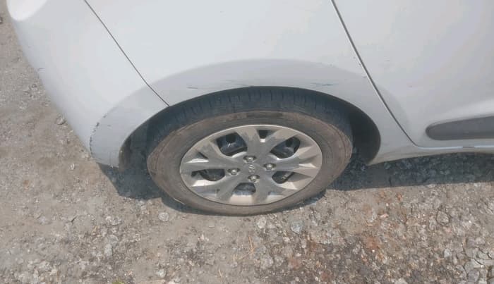 2014 Hyundai Grand i10 SPORTZ 1.2 KAPPA VTVT, Petrol, Manual, 40,328 km, tyre