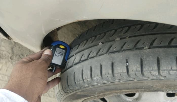 2011 Maruti Alto K10 LXI, CNG, Manual, 1,08,033 km, tyre