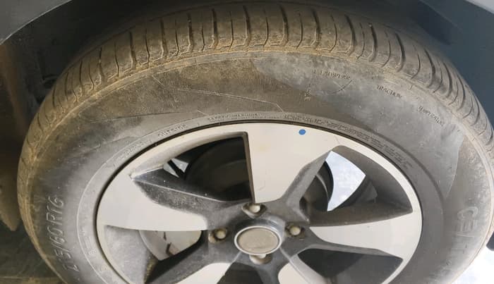 2018 Tata NEXON XZ PLUS PETROL, CNG, Manual, 1,22,704 km, tyre