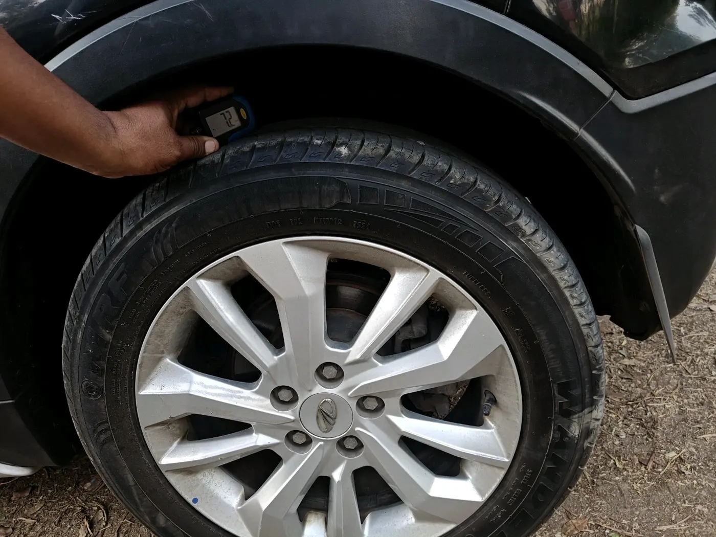 2019 Mahindra XUV300 W8 1.2 PETROL, Petrol, Manual, 59,535 km, tyre