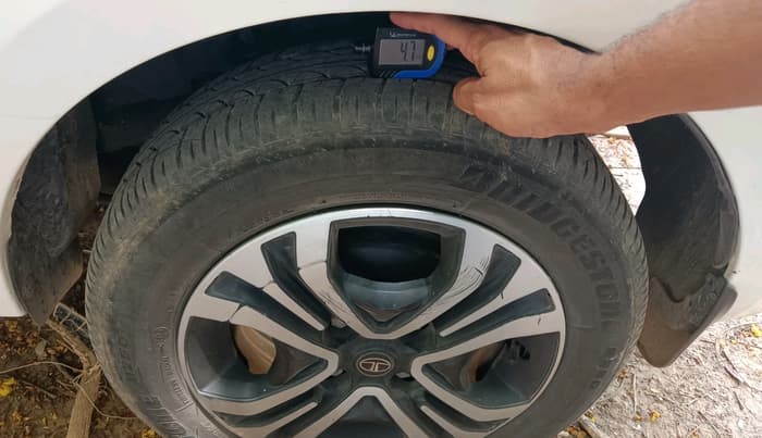 2024 Tata TIGOR XZ PLUS CNG, CNG, Manual, 33,169 km, tyre