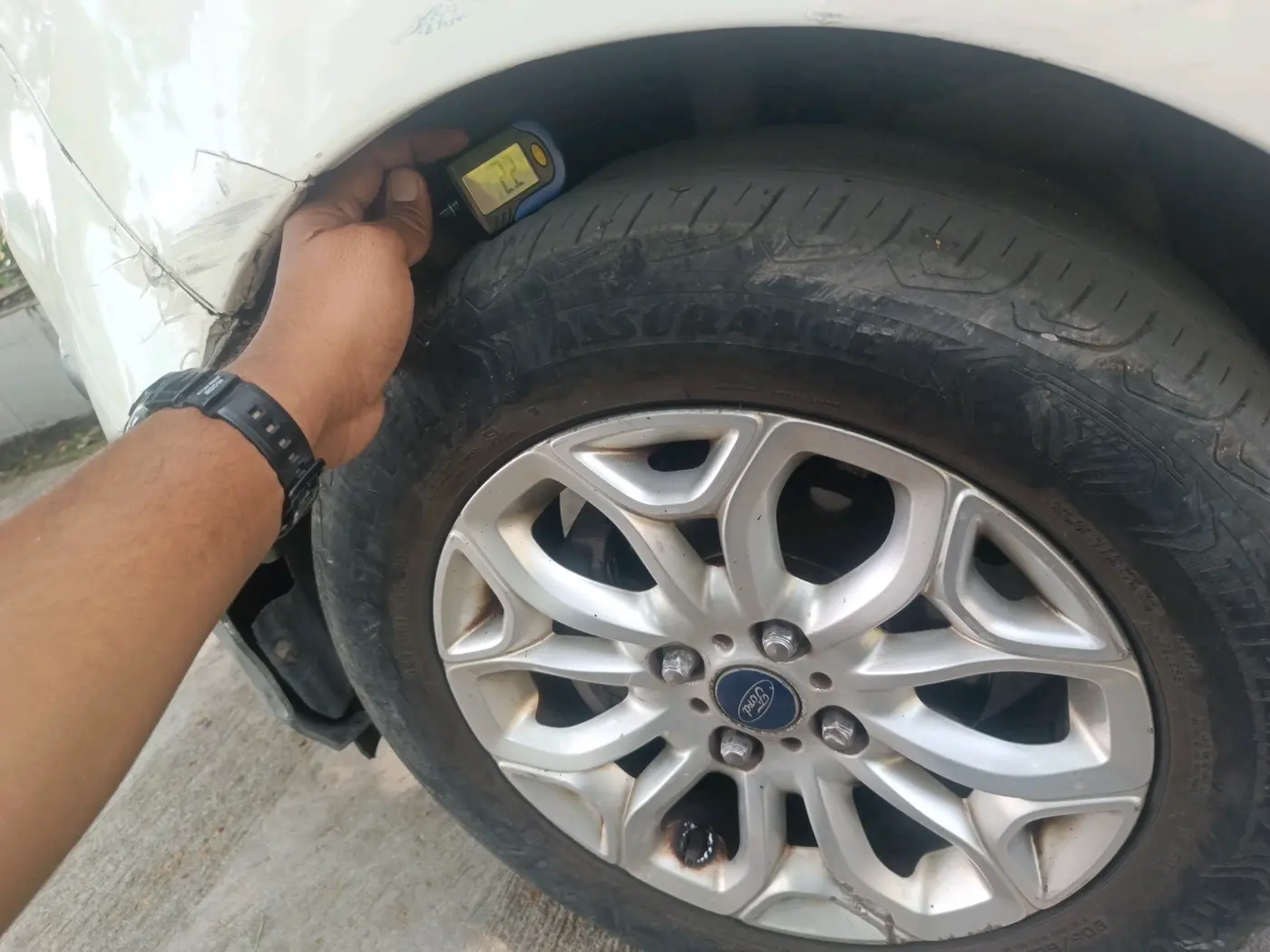 2013 Ford Ecosport TITANIUM 1.5L DIESEL, Diesel, Manual, 1,84,591 km, tyre