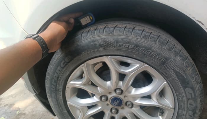2013 Ford Ecosport TITANIUM 1.5L DIESEL, Diesel, Manual, 1,84,591 km, tyre