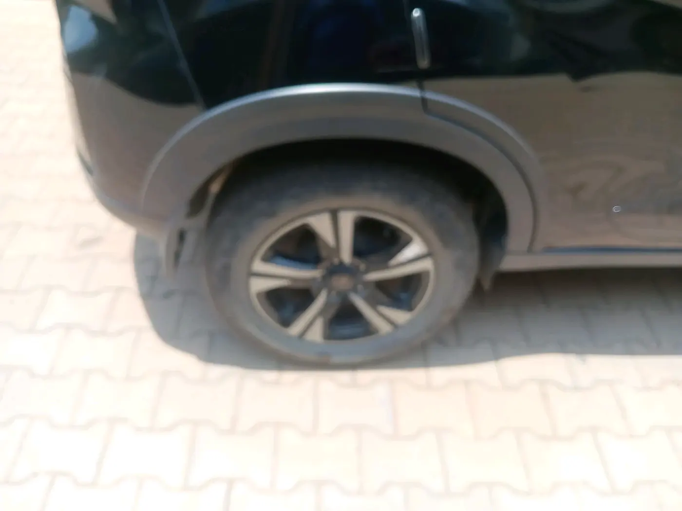 2024 Tata NEXON Creative Plus 1.2 Revotron 7DCA Dark Edition, Petrol, Automatic, 7,671 km, tyre