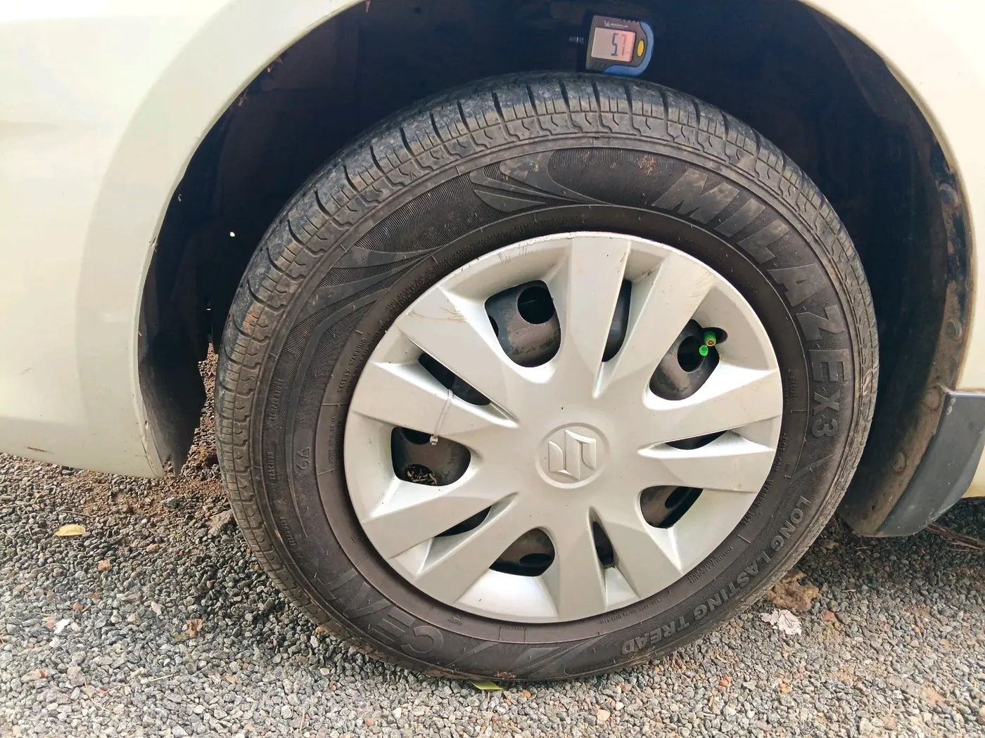 2014 Maruti Swift Dzire VDI, Diesel, Manual, 1,14,465 km, tyre