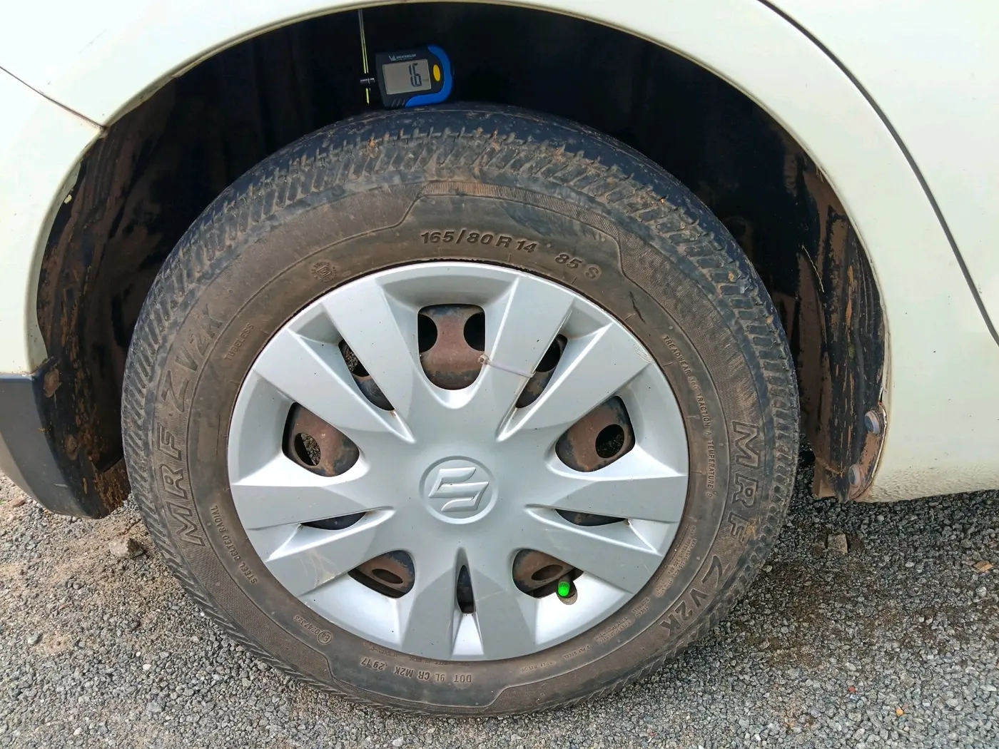 2014 Maruti Swift Dzire VDI, Diesel, Manual, 1,14,465 km, tyre