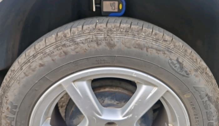 2012 Volkswagen Vento HIGHLINE PETROL AT, Petrol, Automatic, 1,08,267 km, tyre