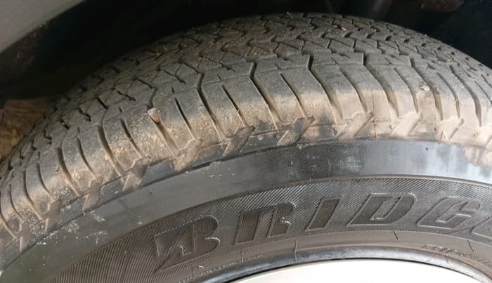 2017 Mahindra XUV500 W6 AT 1.99, Diesel, Automatic, 39,310 km, tyre