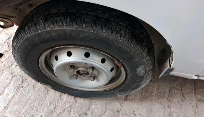 2011 Maruti Alto LXI, Petrol, Manual, 71,605 km, tyre