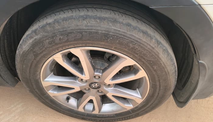 2015 Hyundai Santa Fe 4 WD AT, Diesel, Automatic, 93,857 km, tyre