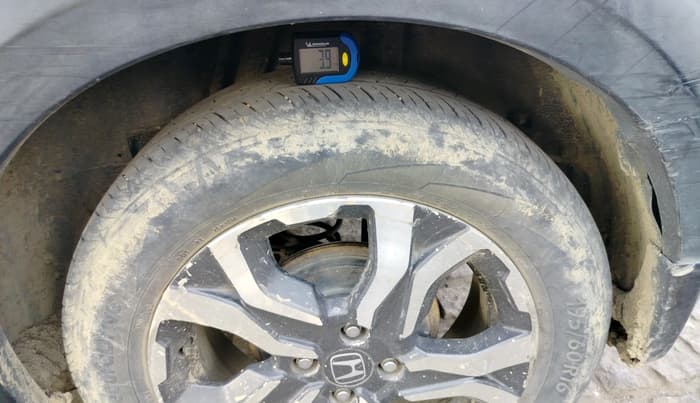 2017 Honda WR-V 1.5L I-DTEC VX MT, Diesel, Manual, 1,20,430 km, tyre