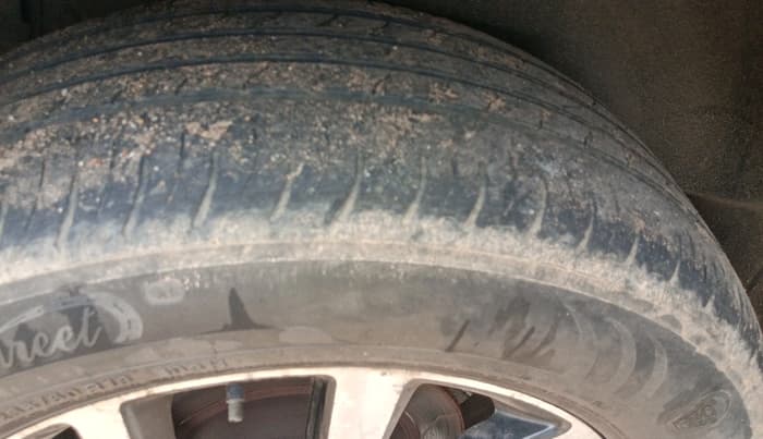 2012 Mahindra XUV500 W6, Diesel, Manual, 1,45,062 km, tyre