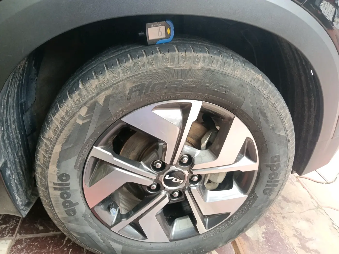 2021 KIA SONET HTX 1.0 IMT, Petrol, Manual, 47,867 km, tyre