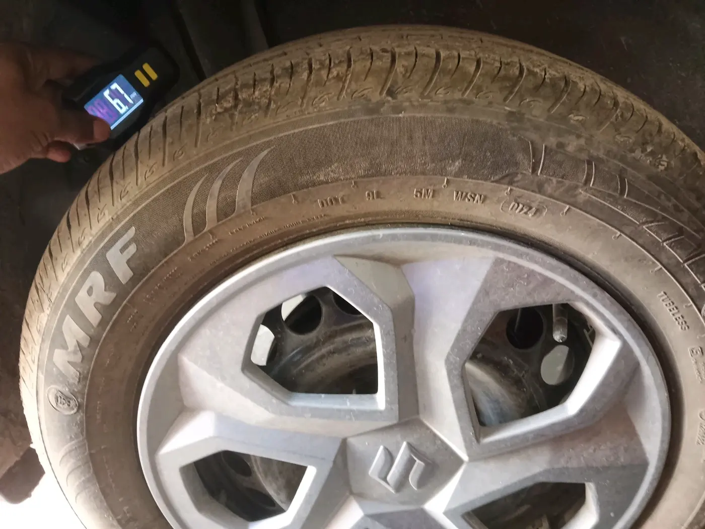 2024 Maruti BREZZA VXI, Petrol, Manual, 12,094 km, tyre