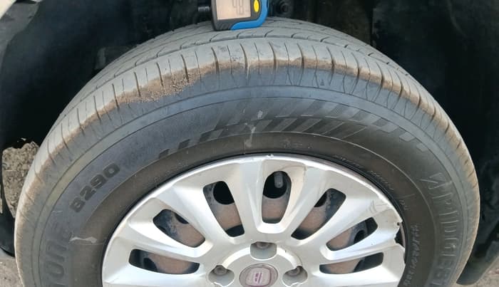 2014 Fiat Punto EVO ACTIVE 1.3 MULTIJET, Diesel, Manual, 1,28,341 km, tyre