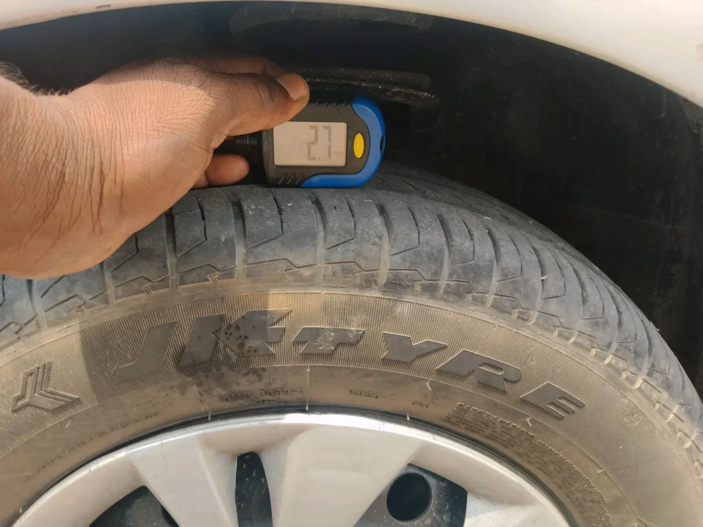 2012 Maruti Ritz VXI, Petrol, Manual, 88,784 km, tyre