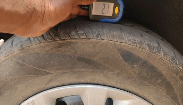 2012 Maruti Ritz VXI, Petrol, Manual, 88,784 km, tyre
