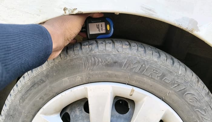 2011 Hyundai Eon MAGNA, CNG, Manual, 1,34,109 km, tyre