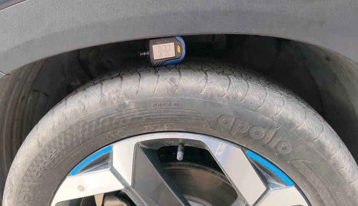2022 Hyundai ALCAZAR 2.0 SIGNATURE (O) AT 7STR, Petrol, Automatic, 47,332 km, tyre