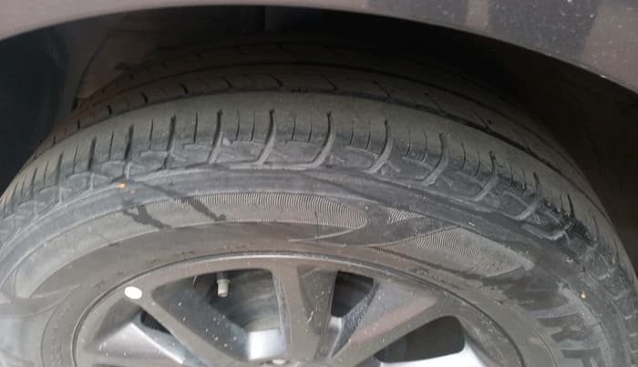 2019 Hyundai Elite i20 SPORTZ PLUS 1.2, Petrol, Manual, 49,278 km, tyre