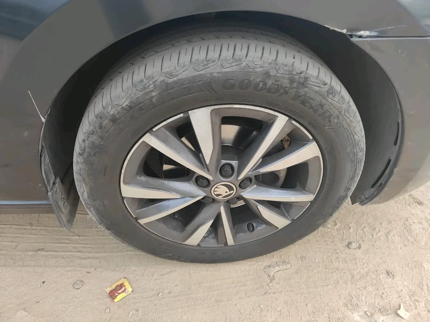 2022 Skoda SLAVIA STYLE 1.0L TSI AT, Petrol, Automatic, 41,892 km, tyre
