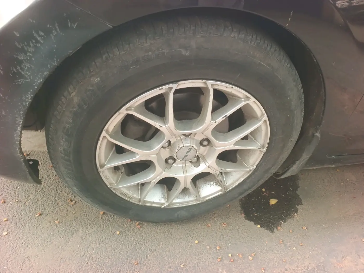 2013 Hyundai New Elantra 1.6 SX AT DIESEL, Diesel, Automatic, 1,15,755 km, tyre