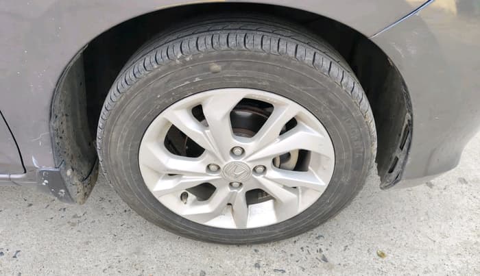 2020 Honda Amaze 1.5L I-DTEC VX, Diesel, Manual, 1,78,046 km, tyre
