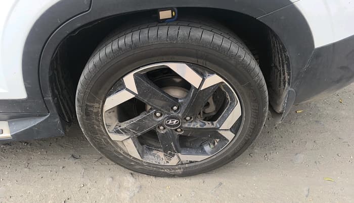 2021 Hyundai ALCAZAR PLATINUM(O) 7STR 1.5 AT, Diesel, Automatic, 58,054 km, tyre