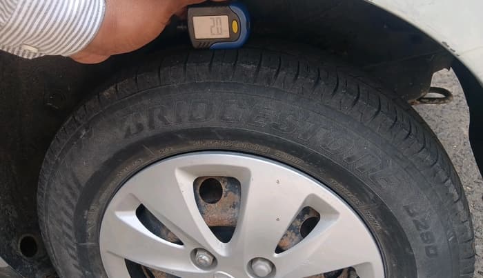 2011 Hyundai i10 MAGNA 1.2, Petrol, Manual, 75,241 km, tyre