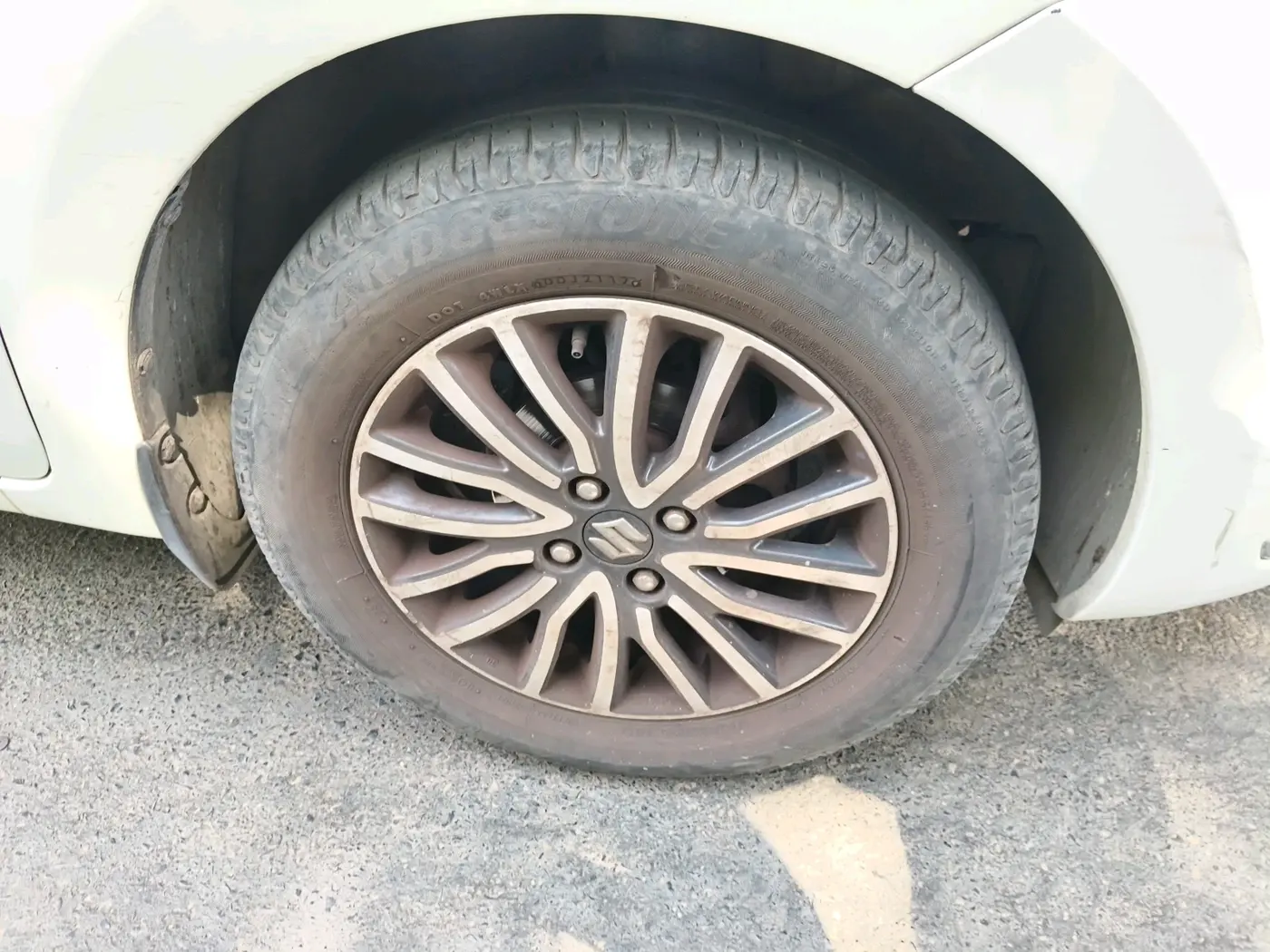 2017 Maruti Dzire ZXI PLUS AMT, Petrol, Automatic, 58,376 km, tyre