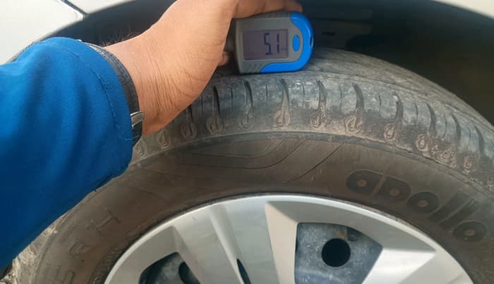 2013 Maruti Wagon R 1.0 VXI, Petrol, Manual, 62,360 km, tyre