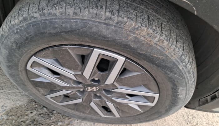 2021 Hyundai VENUE SX 1.5 CRDI, Diesel, Manual, 88,068 km, tyre