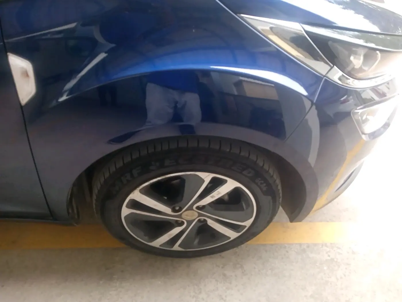 2023 Tata ALTROZ XZ PETROL, Petrol, Manual, 21,485 km, tyre