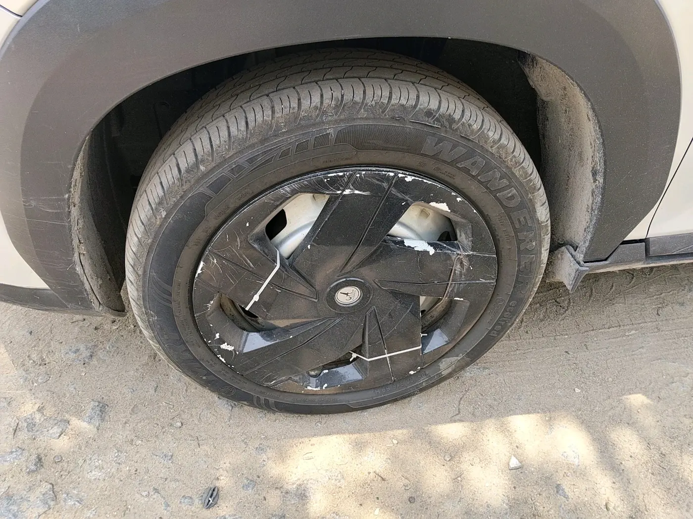 2021 Nissan MAGNITE XE, Petrol, Manual, 75,000 km, tyre