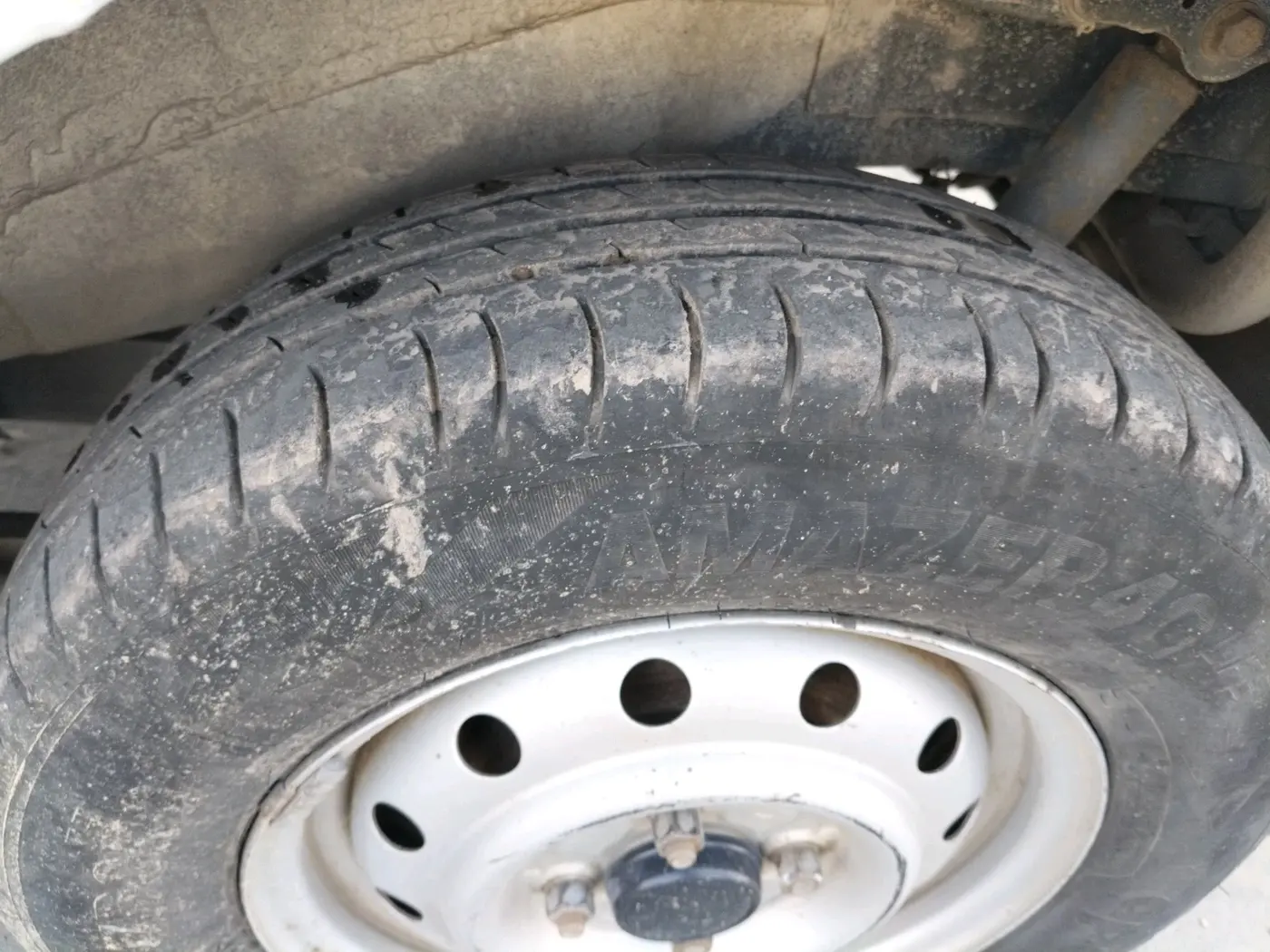 2011 Maruti Wagon R 1.0 LXI CNG, CNG, Manual, 1,18,000 km, tyre