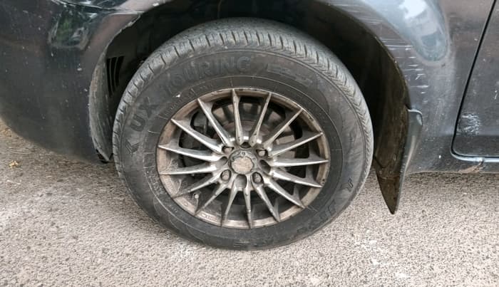 2011 Ford Fiesta Classic CLXI 1.4 DIESEL, Diesel, Manual, 1,45,388 km, tyre