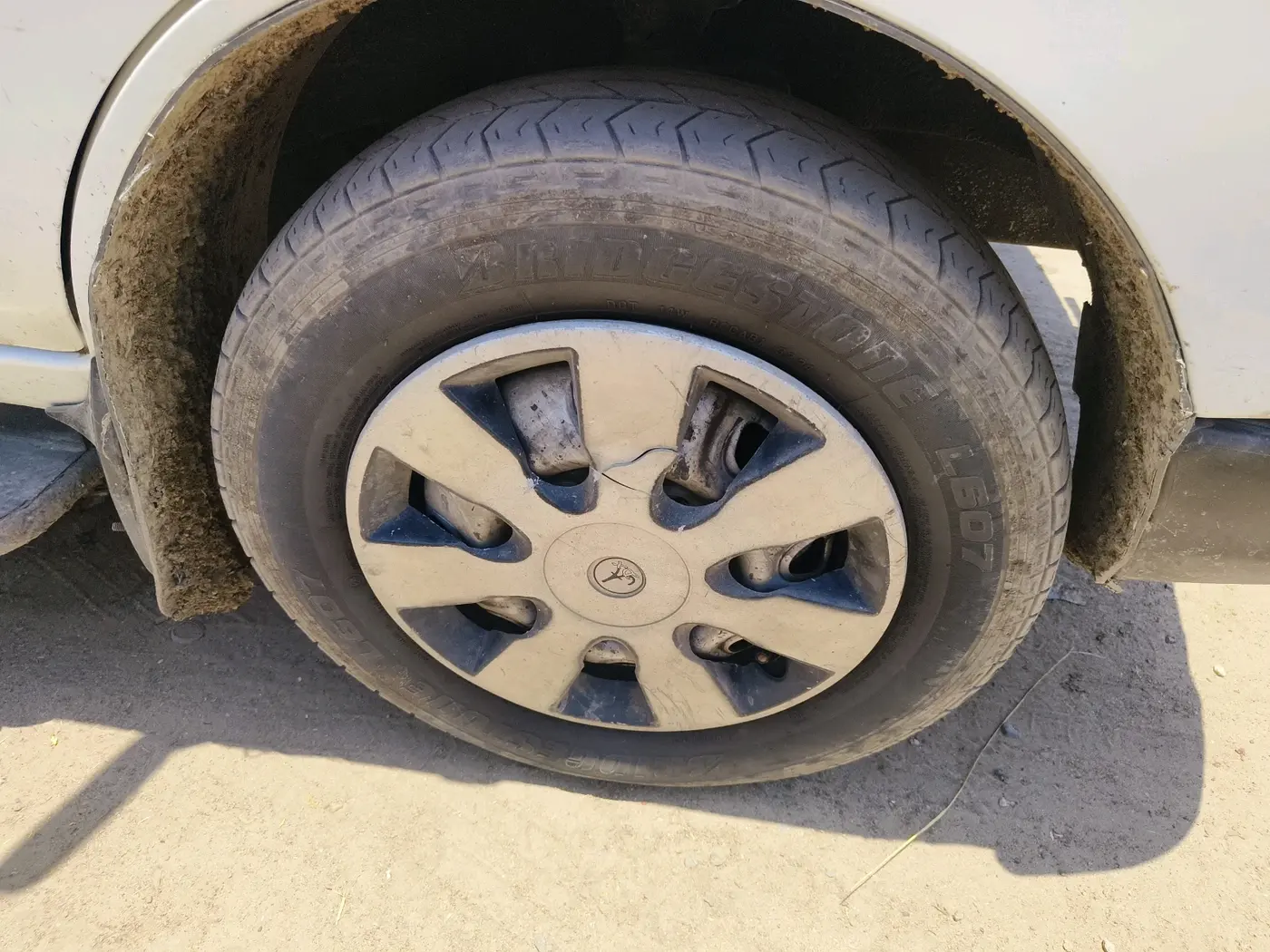 2021 Maruti Eeco 5 STR WITH A/C+HTR, CNG, Manual, 87,972 km, tyre