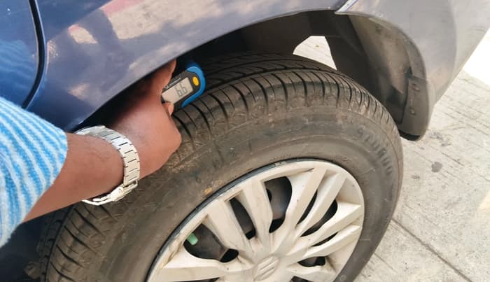 2018 Maruti Dzire VXI AMT, Petrol, Automatic, 75,565 km, tyre