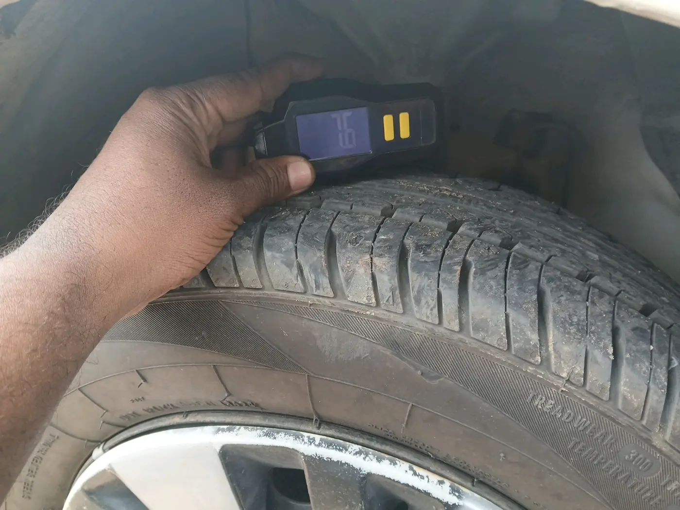 2011 Tata Indica Vista TERRA TDI, Diesel, Manual, 92,517 km, tyre