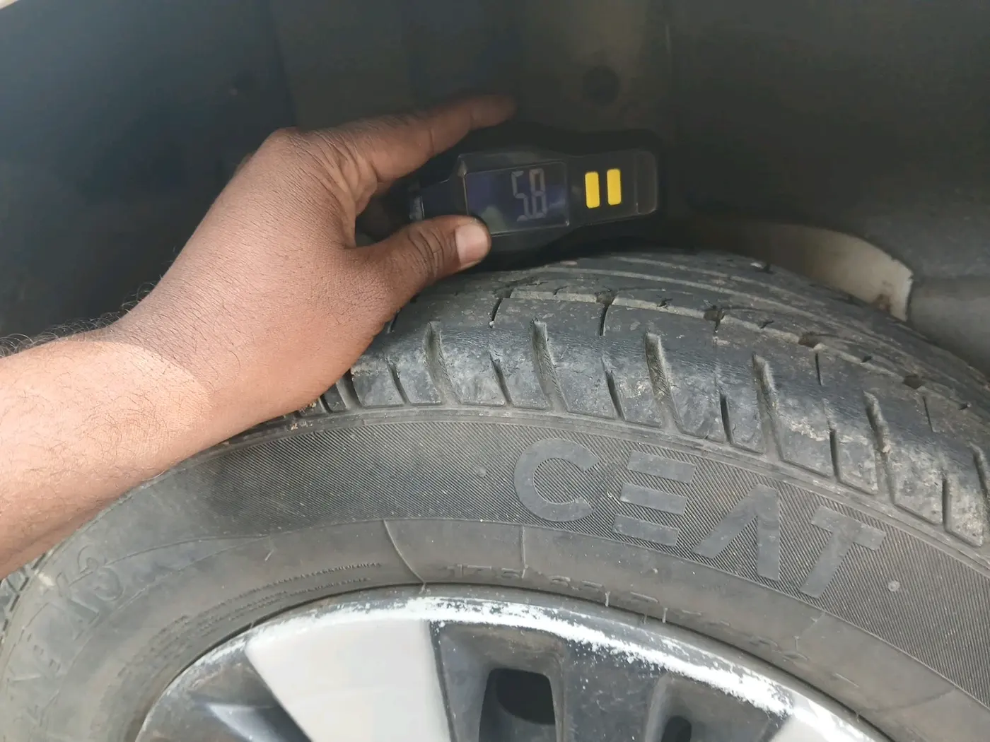 2011 Tata Indica Vista TERRA TDI, Diesel, Manual, 92,517 km, tyre