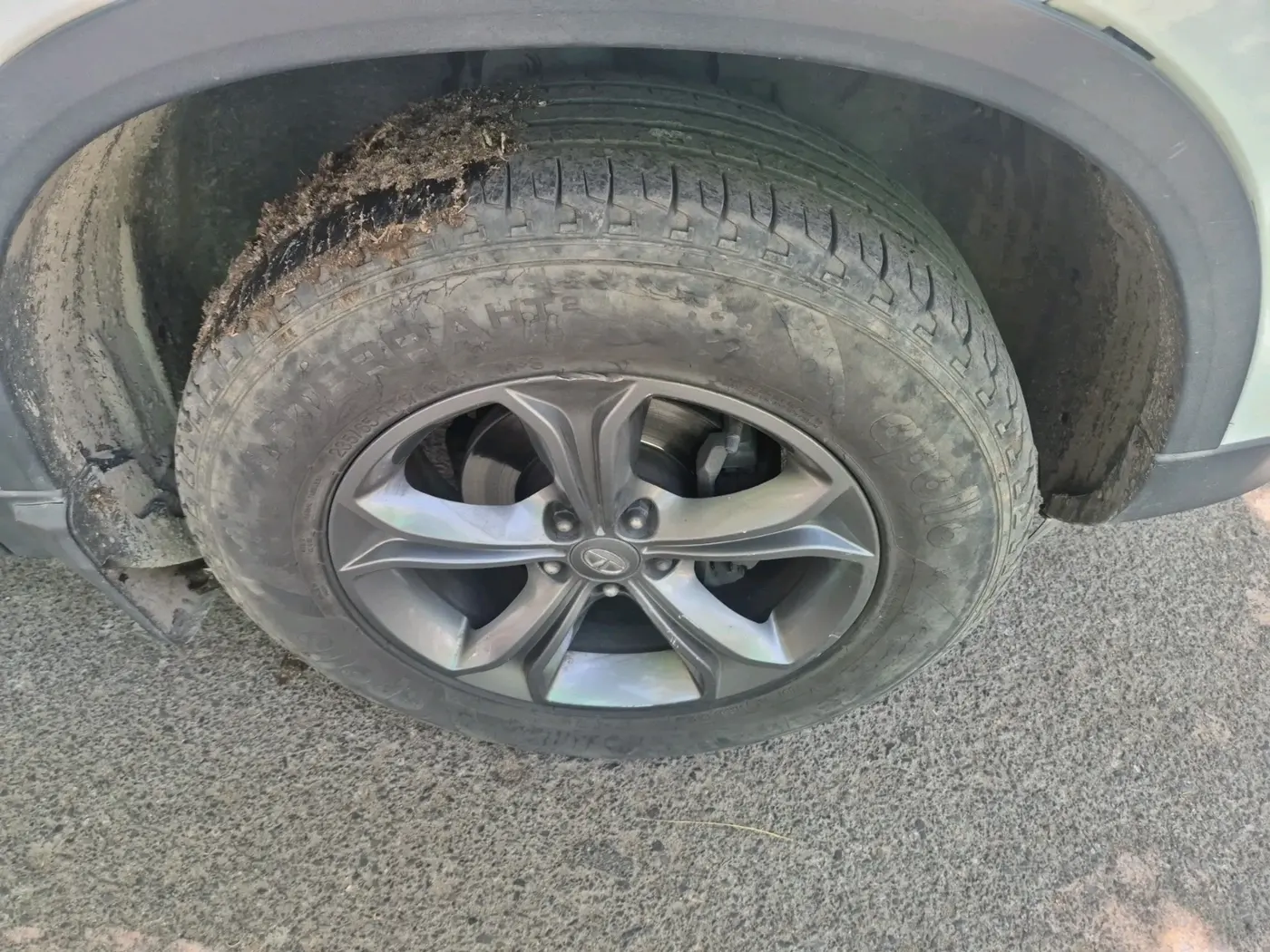 2020 Tata Harrier XT 2.0L KRYOTEC, Diesel, Manual, 1,67,014 km, tyre