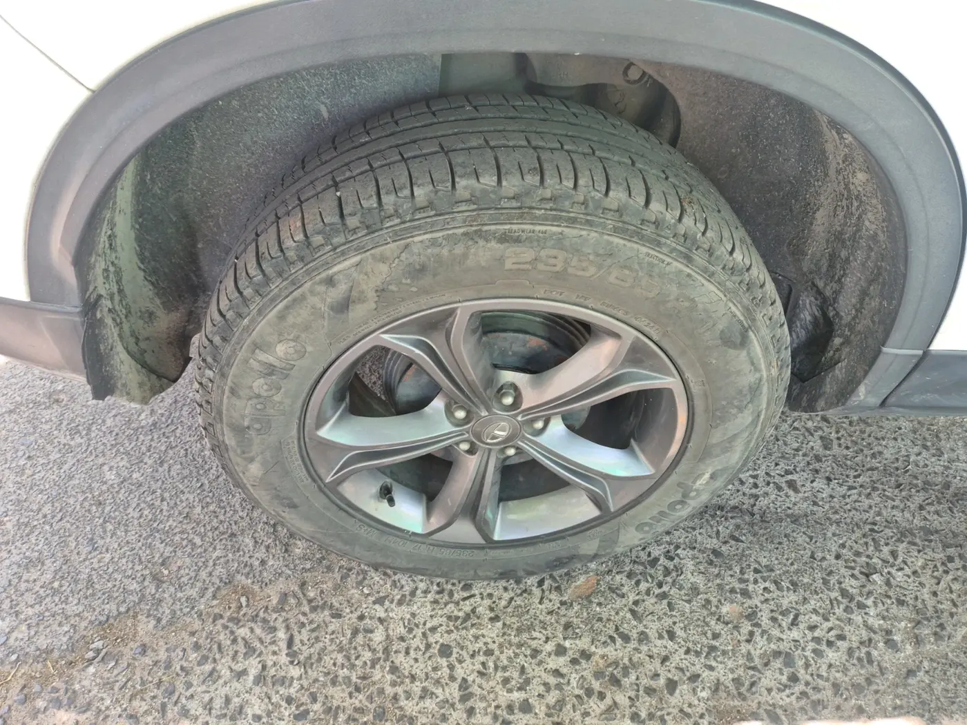 2020 Tata Harrier XT 2.0L KRYOTEC, Diesel, Manual, 1,67,014 km, tyre