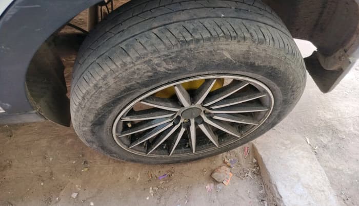 2018 Tata NEXON XM PETROL, Petrol, Manual, 58,570 km, tyre
