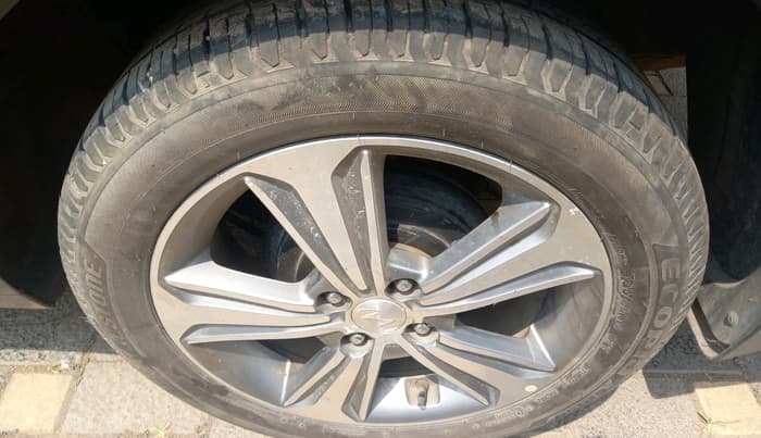 2018 Hyundai Verna 1.6 VTVT SX (O) AT, Petrol, Automatic, 8,115 km, tyre