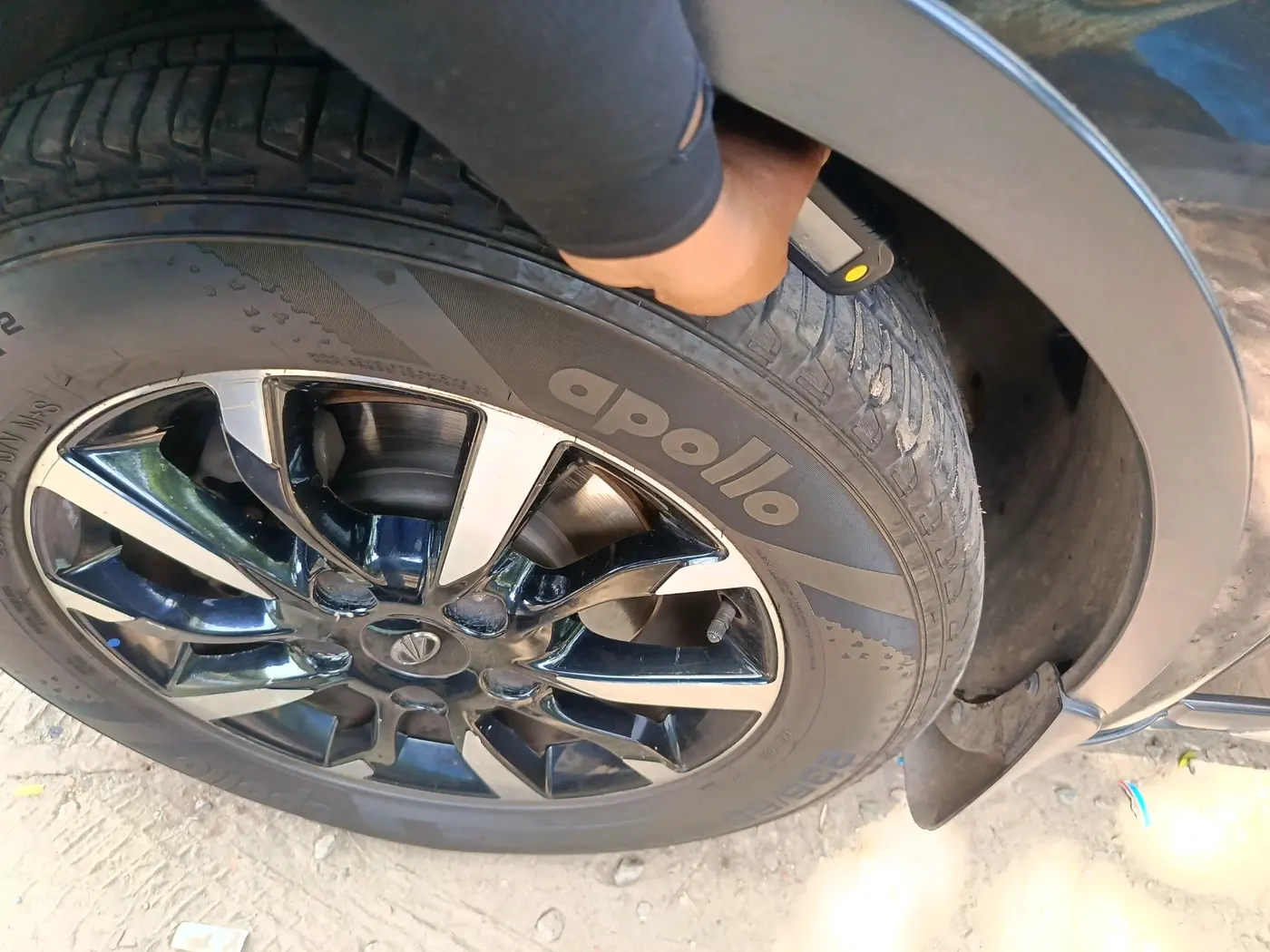 2018 Mahindra XUV500 W11 AT, Diesel, Automatic, 96,264 km, tyre