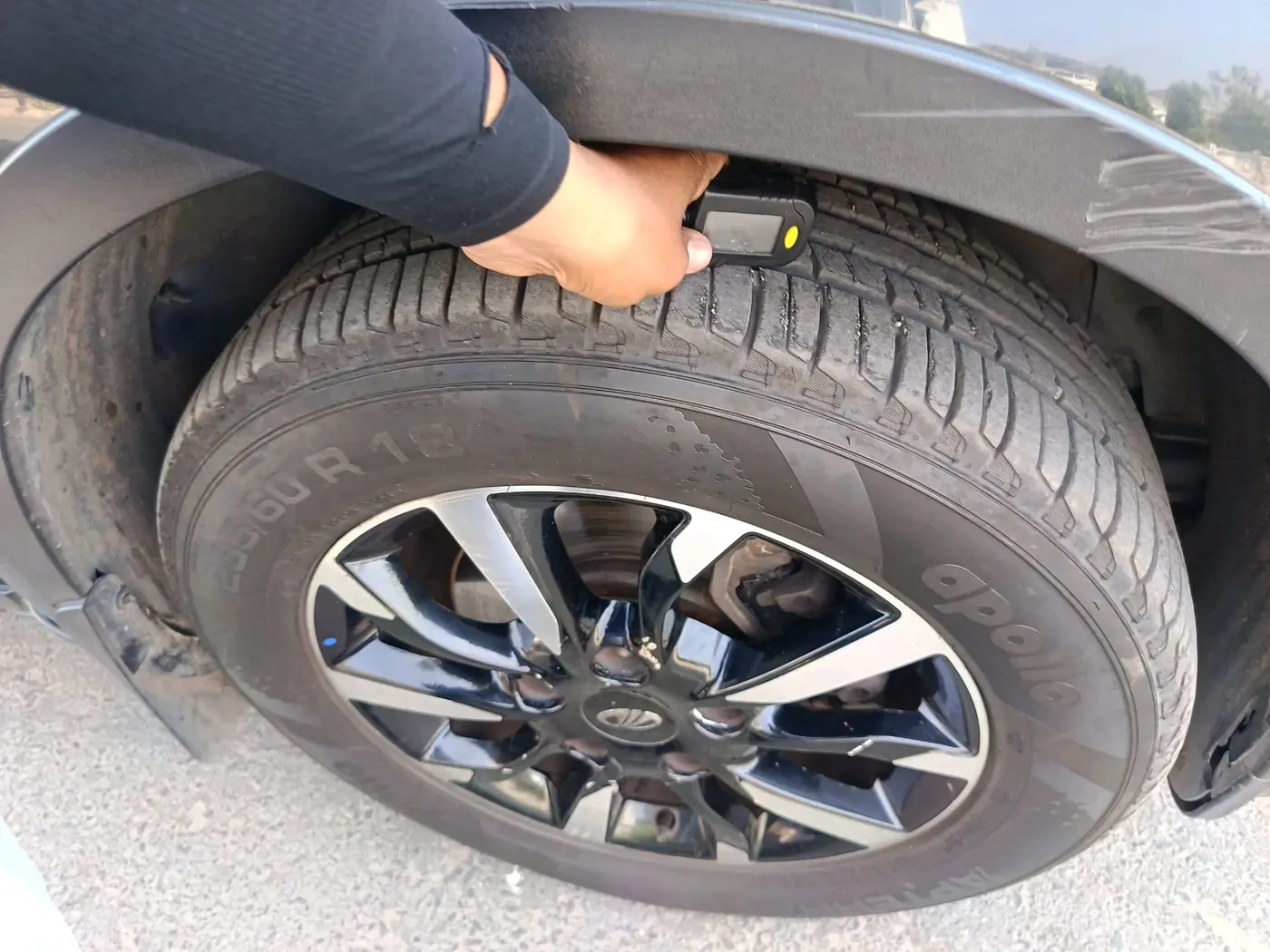 2018 Mahindra XUV500 W11 AT, Diesel, Automatic, 96,264 km, tyre