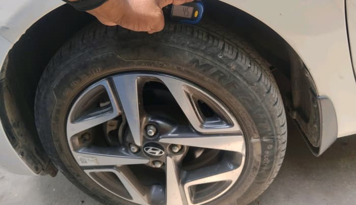2023 Hyundai AURA SX 1.2, Petrol, Manual, 7,483 km, tyre